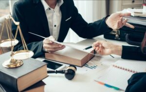 وکیل شرکت ها وکیل شرکت های بین المللی وکیل پایه یک دادگستری