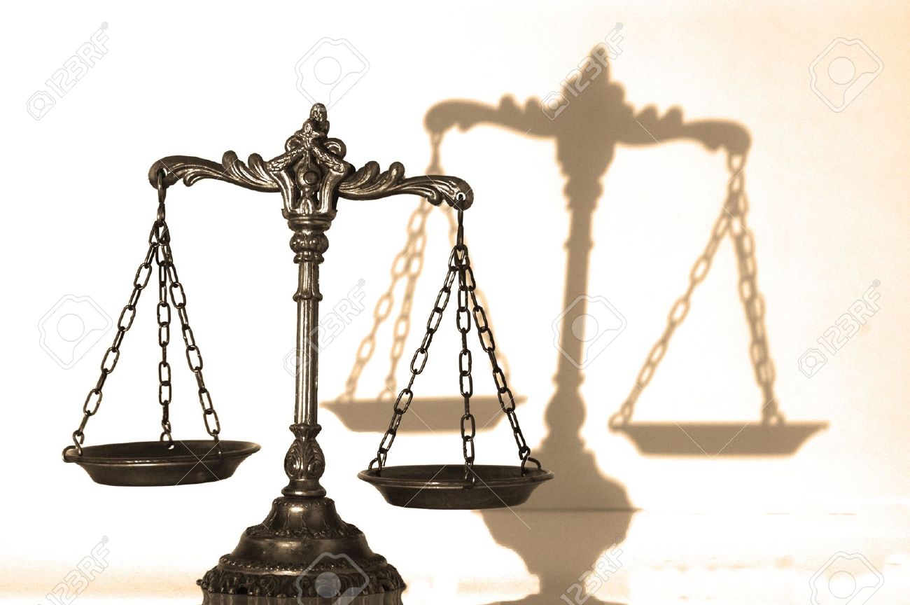 وکیل پایه یک دادگستری و مشاور حقوقی