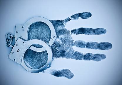 وکیل پایه یک سوء پیشینه کیفری