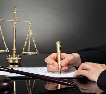 وکیل ملک چالوس